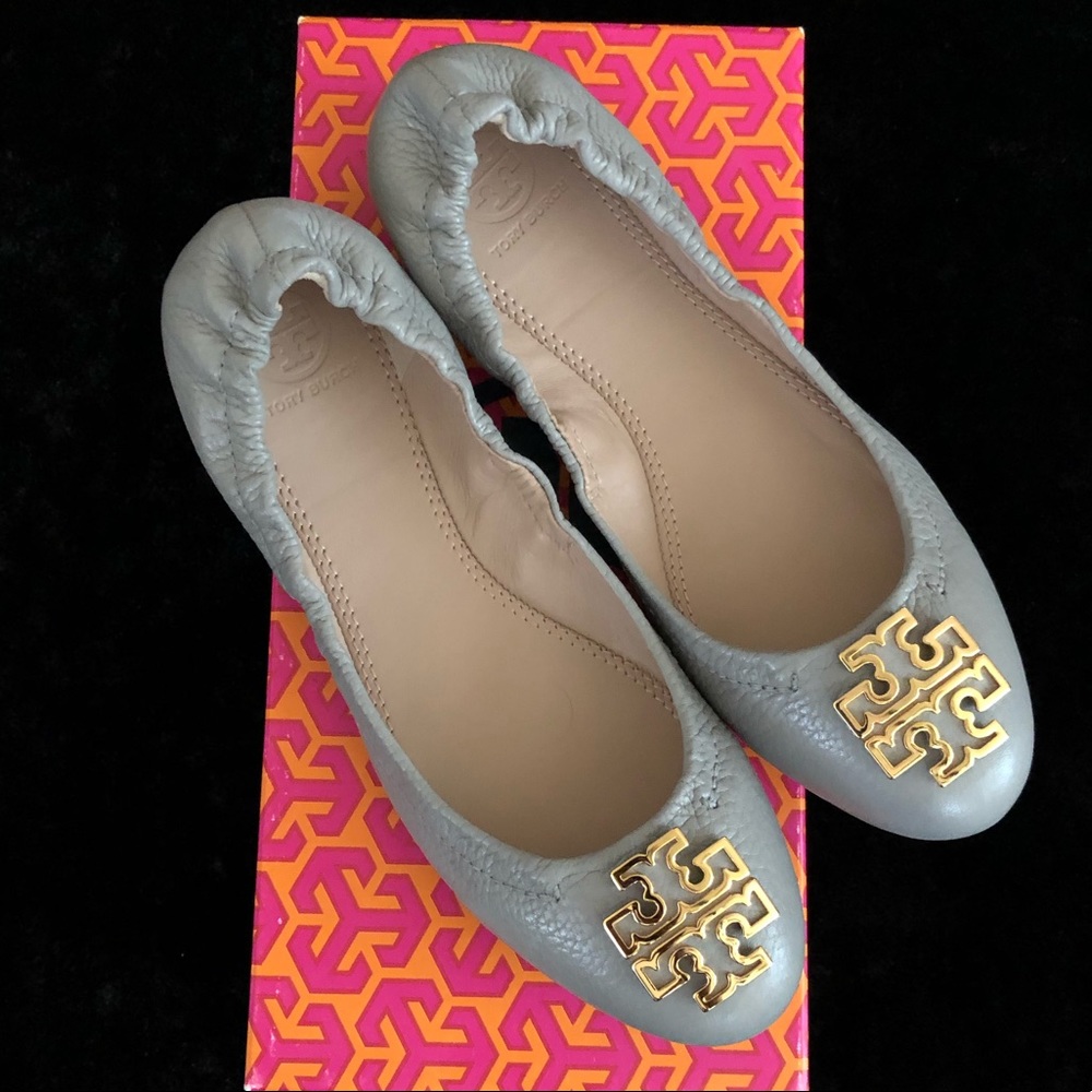 Tory Burch Melinda Ballet in Storm Cloud/Gold